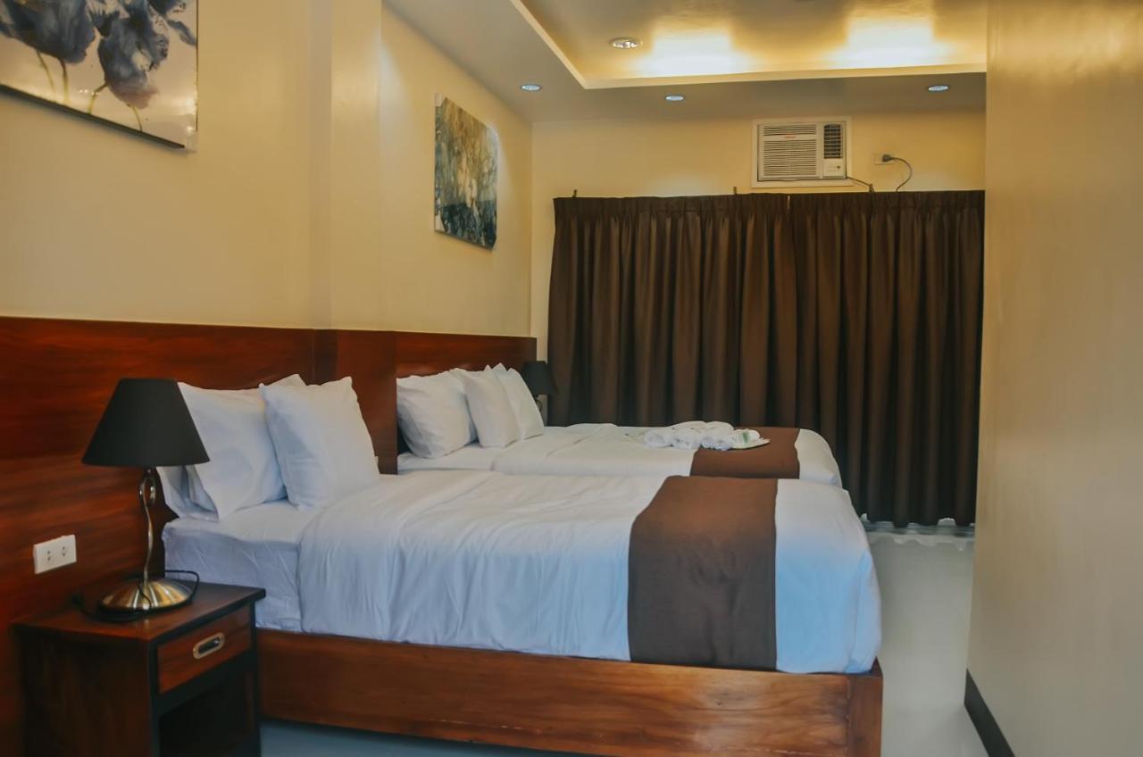 Villa Mj Maristela Beach Resort Lemery Екстер'єр фото